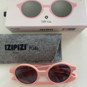 Baby izipizi sunglasses